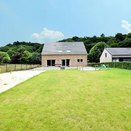 Hébergement de vacances Modern In Near Forest